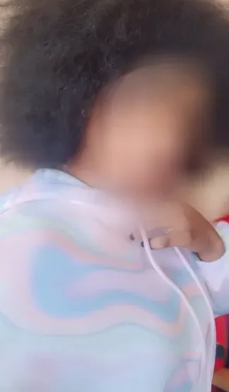 Amira, 28