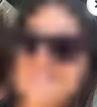 Cara, 40