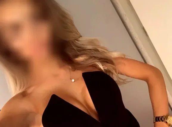 Celina, 30
