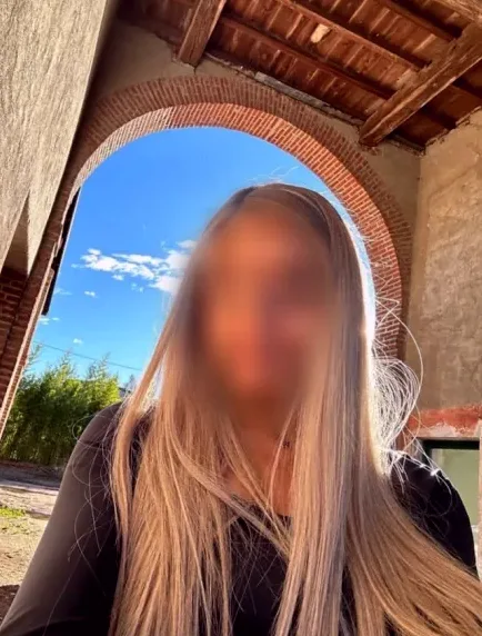 Charlotte, 28
