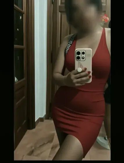 Christina, 27
