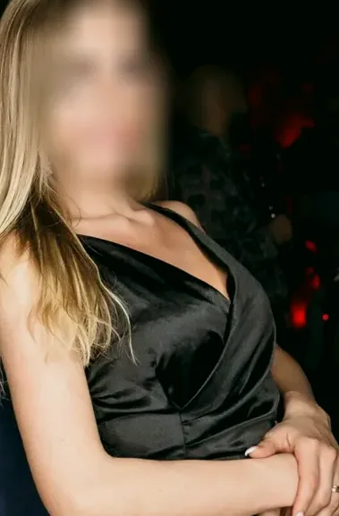 Dilara, 35