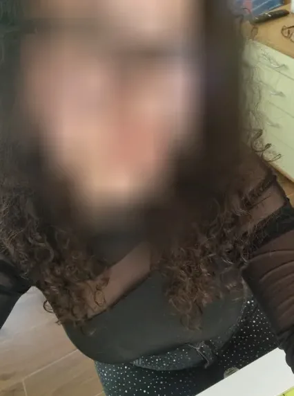 Emma, 24
