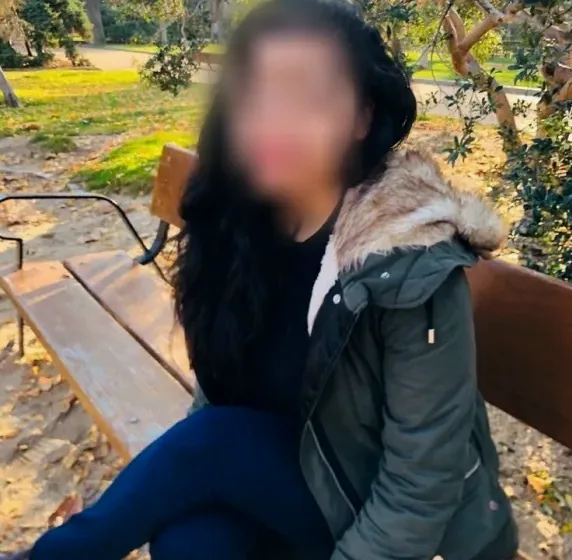 Esra, 27