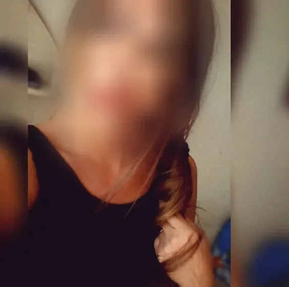 Marie, 32