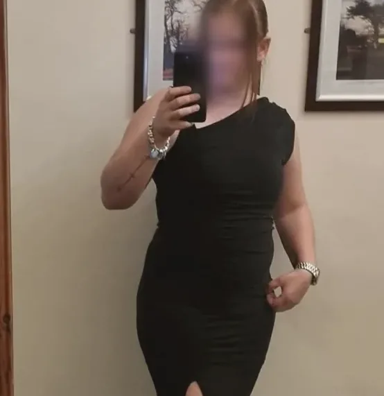 Melina, 37