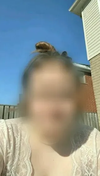 Celina, 37