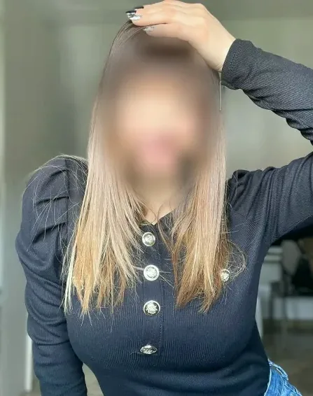 Josephine, 37