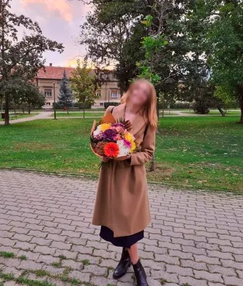 Selina, 35